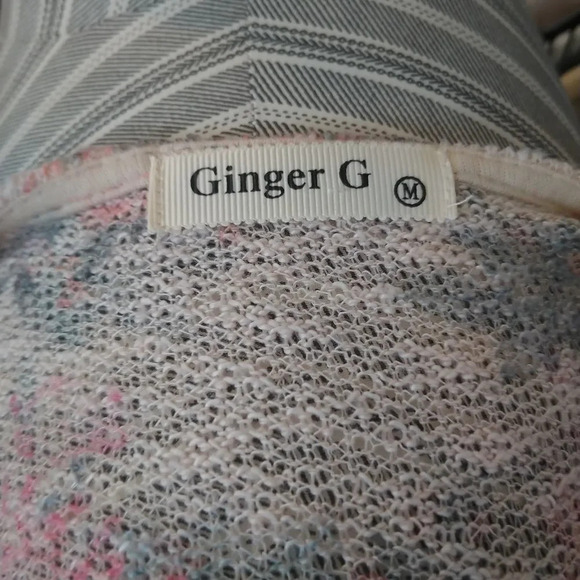 Ginger G Knit High Low Shirt, Floral, M - Picture 9 of 9